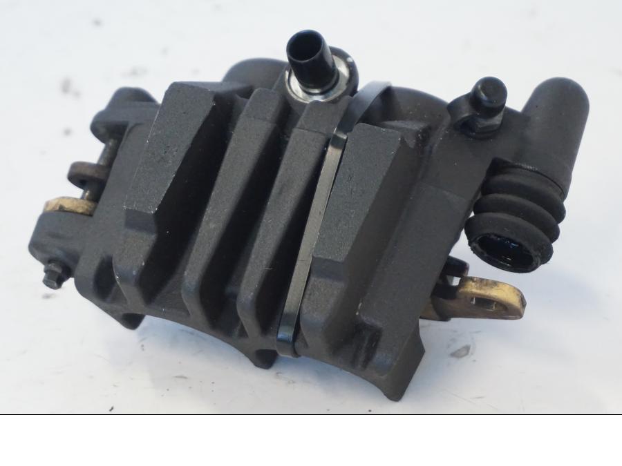 Vänster sida på Bromsok från en Kawasaki ER-6N -2012 motorcykel.