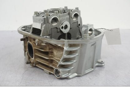 Snett uppifrån på Topplock från en BMW R 1200 GS -2018 motorcykel.