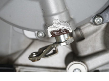 Höger sida på Motor från en MV Agusta Dragster -2014 motorcykel.