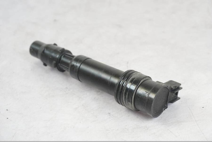 Höger sida på Tändspole från en Triumph Tiger 1200 -2018 motorcykel.