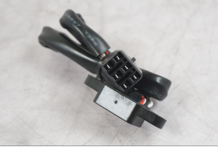 Höger sida på Växelindikator från en KTM 1290 Super Duke R -2022 motorcykel.