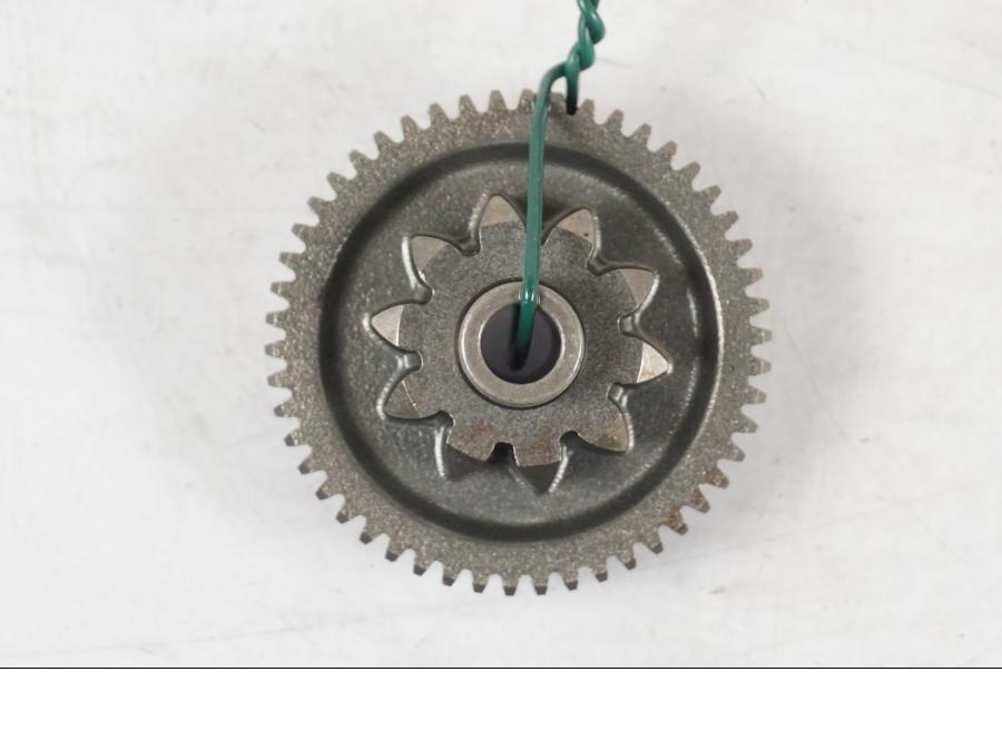 Höger sida på Startkopplingsdrev från en Kawasaki Z 900 -2019 motorcykel.