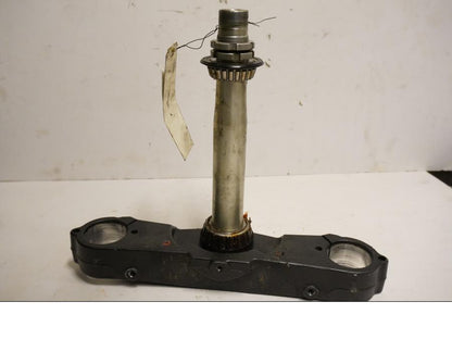 Framsidan på Gaffelkrona från en Yamaha XV 1900 -2007 motorcykel.