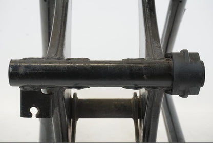 Snett nerifrån på Sving från en Kawasaki VN 800 -2000 motorcykel.