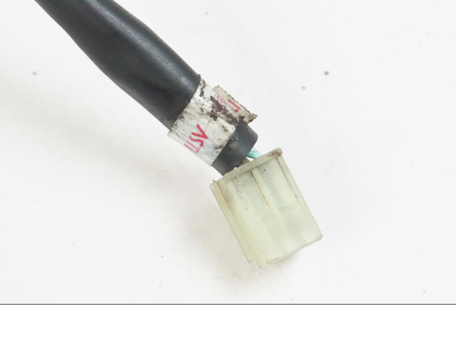 Snett uppifrån på Kablage från en Suzuki VZR 1800 -2009 motorcykel.