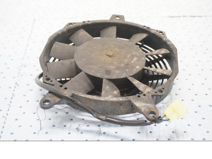 Baksidan på Vattenkylfläkt från en Triumph Thunderbird 900 -2000 motorcykel.