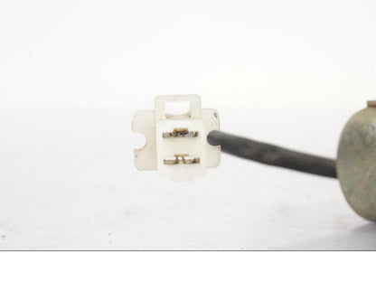 Höger sida på Startrelä från en Suzuki GSX 550 EF -1985 motorcykel.