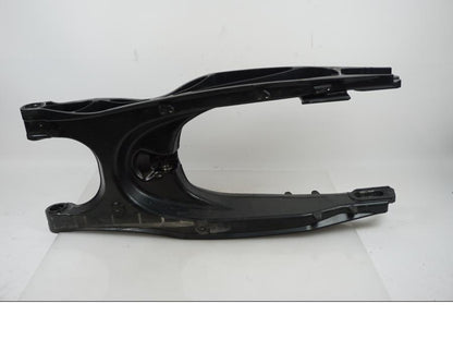 Vänster sida på Sving från en KTM 1290 Super Adventure R -2020 motorcykel.