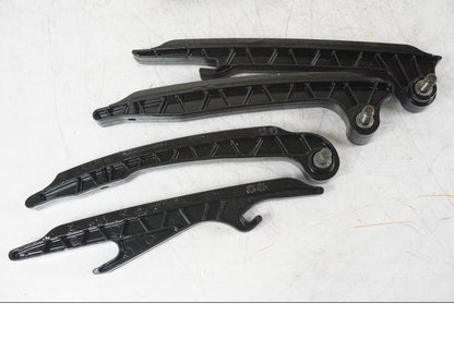 Vänster sida på Kamkedja från en BMW R 1200 GS -2018 motorcykel.