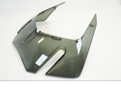 Baksidan på Strålkastarkåpa från en KTM 1290 Super Adventure -2020 motorcykel.