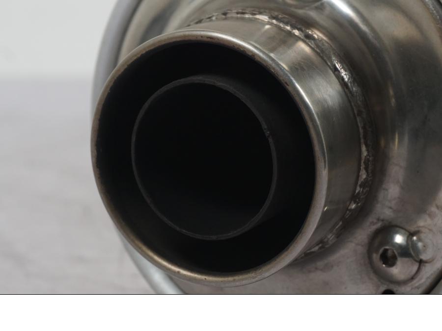 Extrabild2 på Ljuddämpare från en Suzuki GSX 1300 RX -1999 motorcykel.