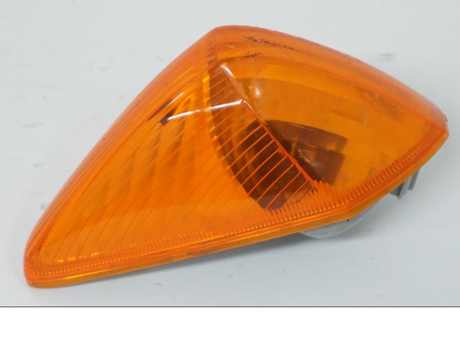 Baksidan på Blinkers från en Honda XL 1000 V -1999 motorcykel.