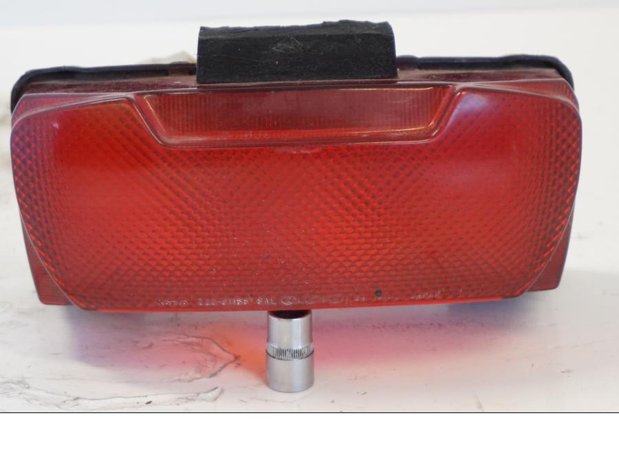 Framsidan på Baklampa från en Yamaha YZF 1000 R -1997 motorcykel.