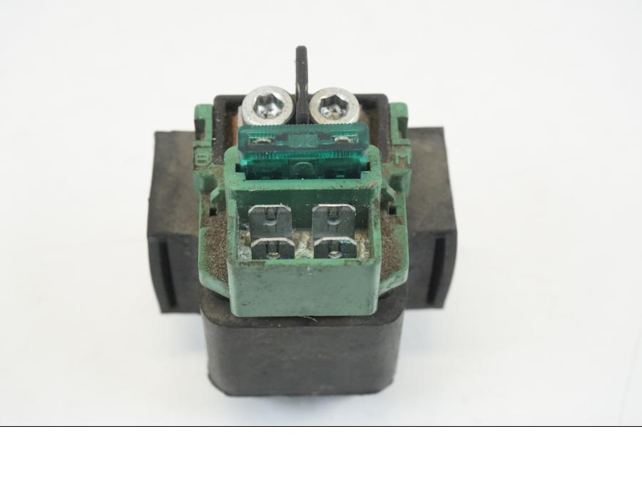 Extrabild2 på Startrelä från en Honda CB 750 -2002 motorcykel.