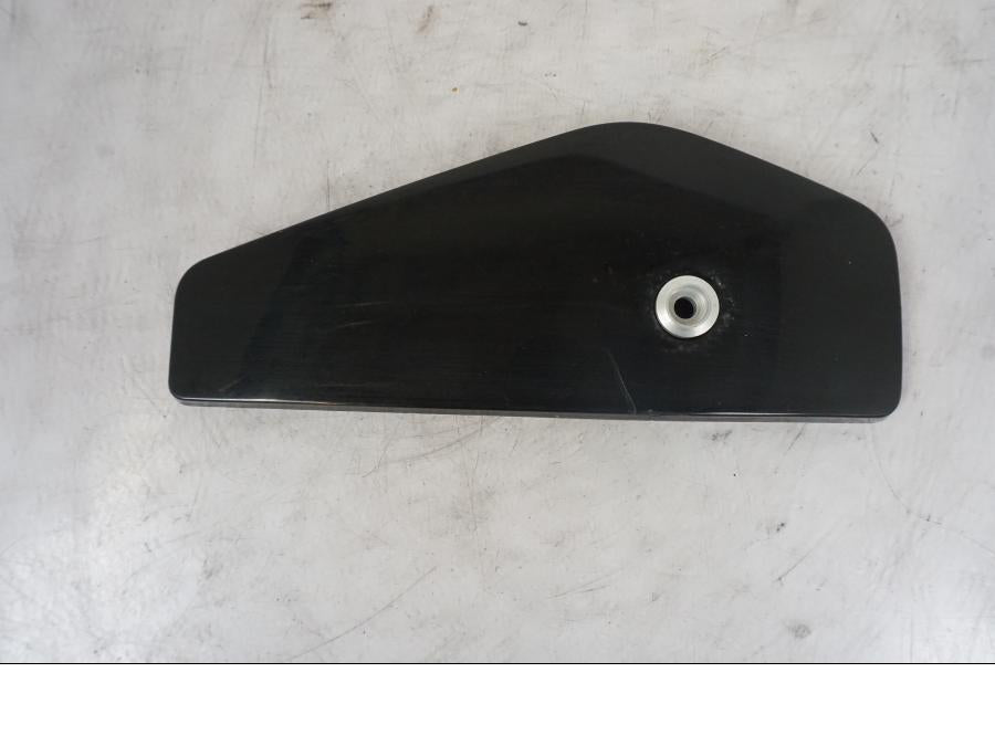 Framsidan på Kylarvinge från en KTM 690 Duke -2014 motorcykel.