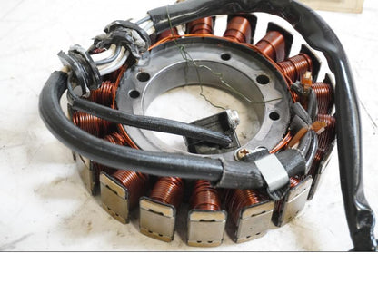 Baksidan på Generator från en Yamaha XVS 1100 -2003 motorcykel.