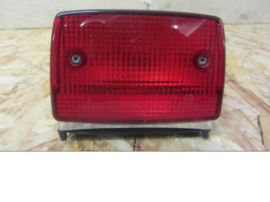 Framsidan på Baklampa från en Suzuki VS 1400 -1993 motorcykel.