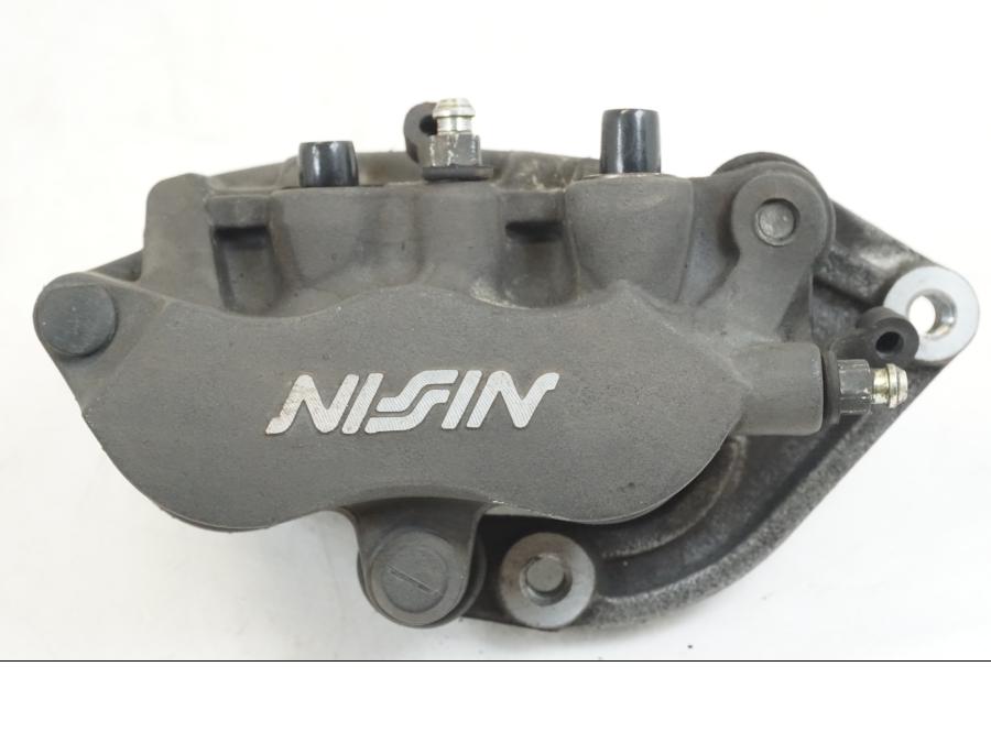 Framsidan på Bromsok från en Honda ST 1300 -2002 motorcykel.