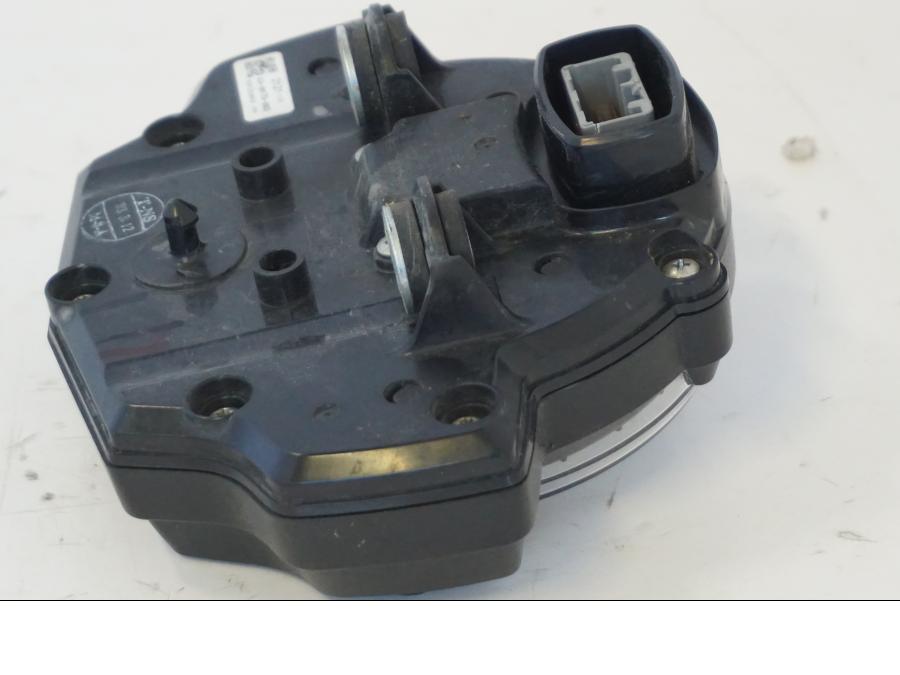 Extrabild2 på Instrumentpanel från en Kawasaki ER-6N -2012 motorcykel.