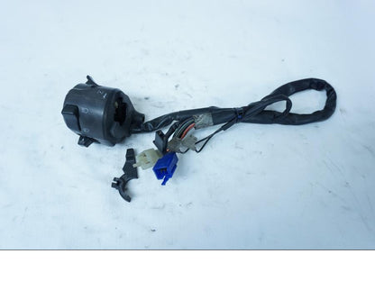 Framsidan på Styrelreglage från en Yamaha YZF 1000 R -1997 motorcykel.