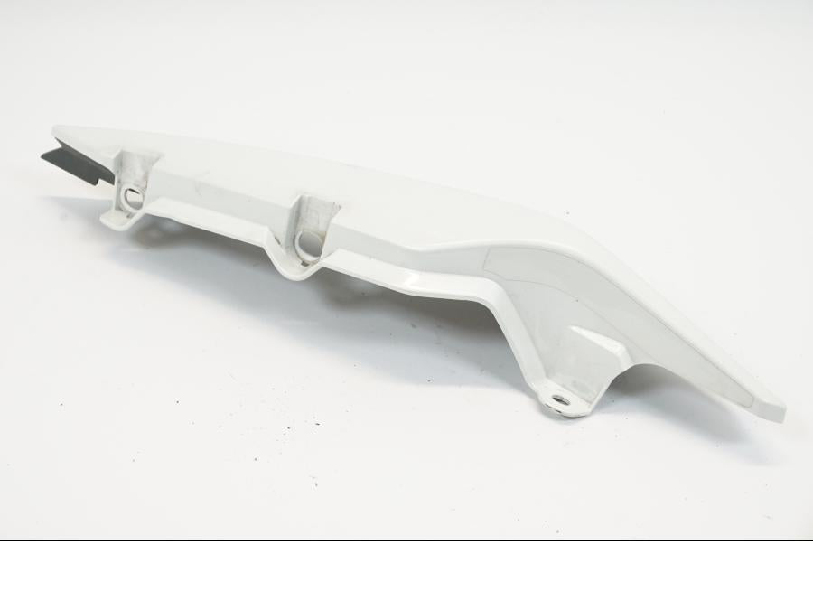 Höger sida på Bakvinge från en Yamaha XJ 6 -2011 motorcykel.