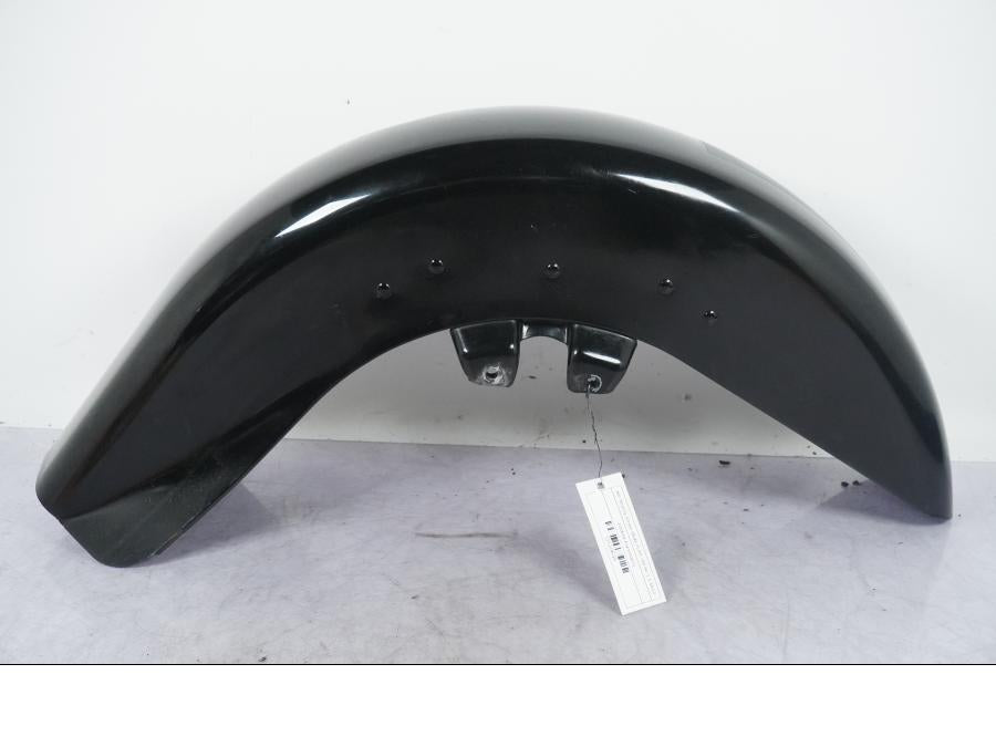 Framsidan på Framskärm från en H-D Touring Street Glide FLHX -2009 motorcykel.