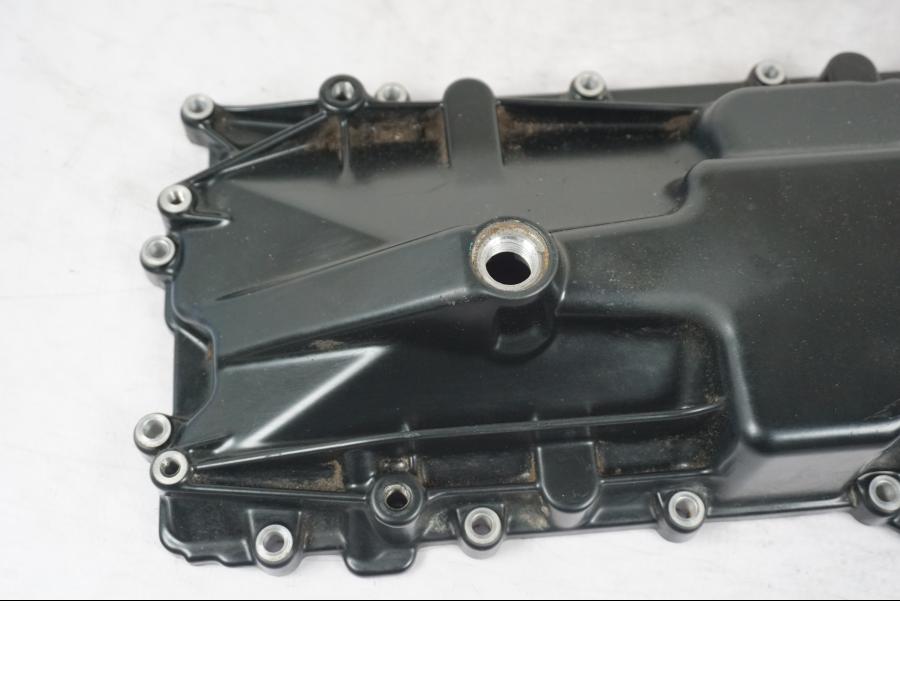 Vänster sida på Oljetråg från en BMW F 850 GS -2024 motorcykel.