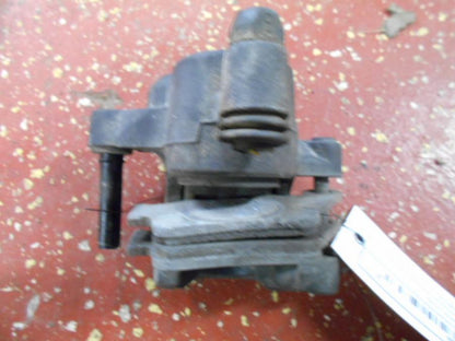 Vänster sida på Bromsok från en Husqvarna TR 650 Strada -2012 motorcykel.