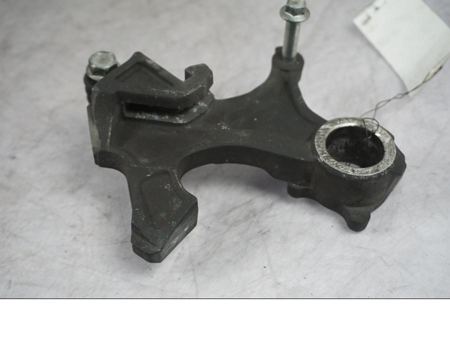 Vänster sida på Bromsoksfäste från en Suzuki GSX-R 1000 -2008 motorcykel.