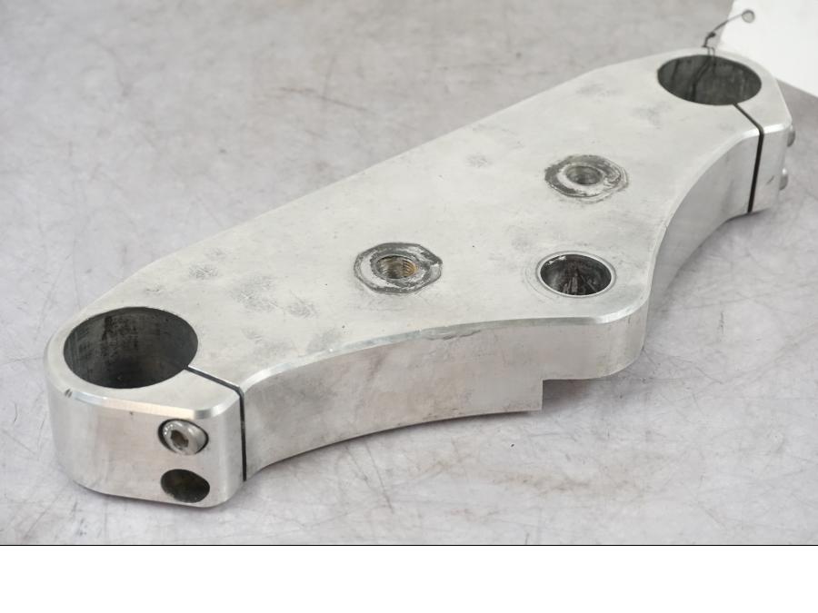 Snett uppifrån på Gaffelkrona från en Kawasaki VN 1500 -1996 motorcykel.