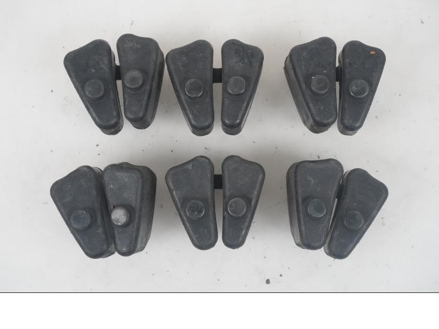 Baksidan på Ryckutjämnare från en Honda CBR 900 RR -2000 motorcykel.