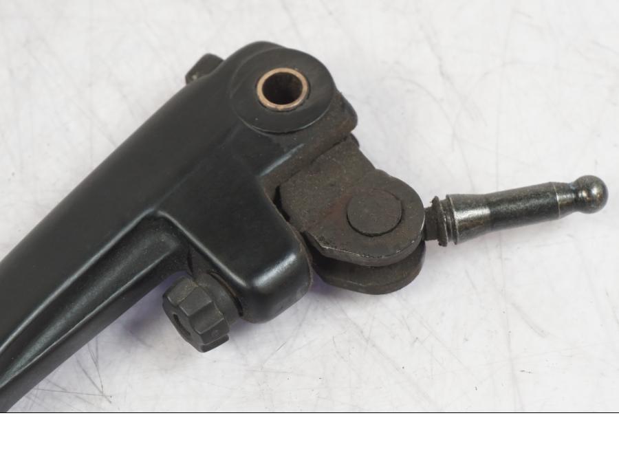 Baksidan på Kopplingsgrepp från en BMW R 1200 GS -2005 motorcykel.