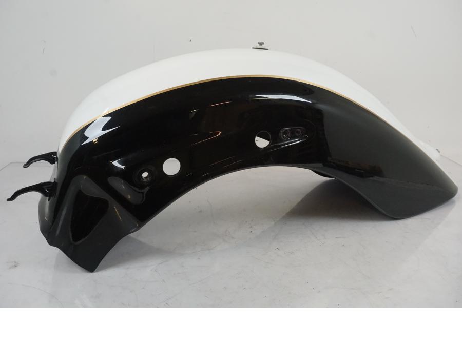 Extrabild1 på <p>Bakskärm till Triumph Rocket III Touring.</p>

<p>En mindre repa finns se bild.</p> motorcykel.