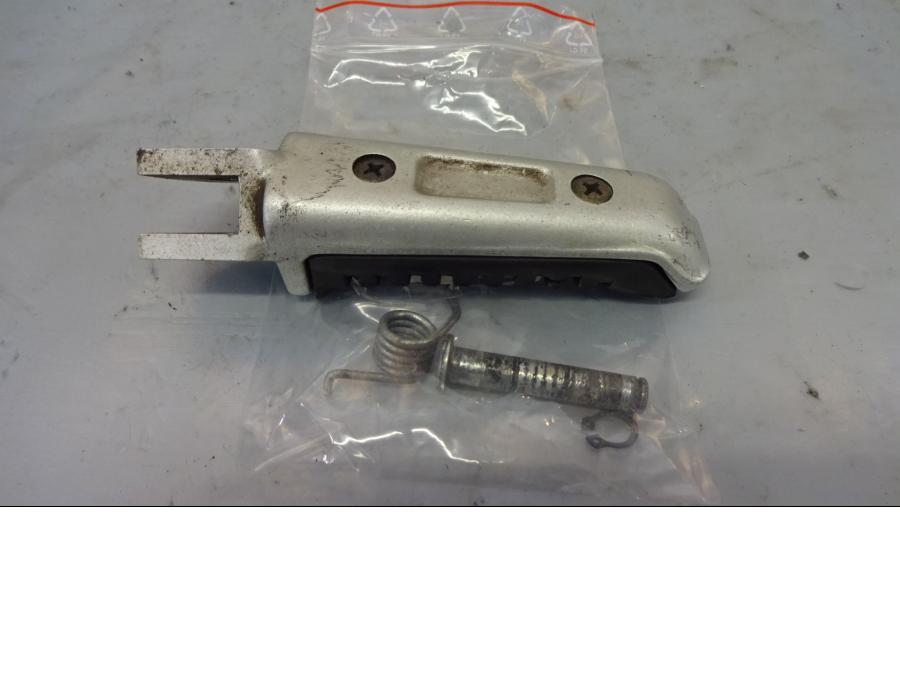 Baksidan på Fotpinne från en Ducati ST2 -2001 motorcykel.