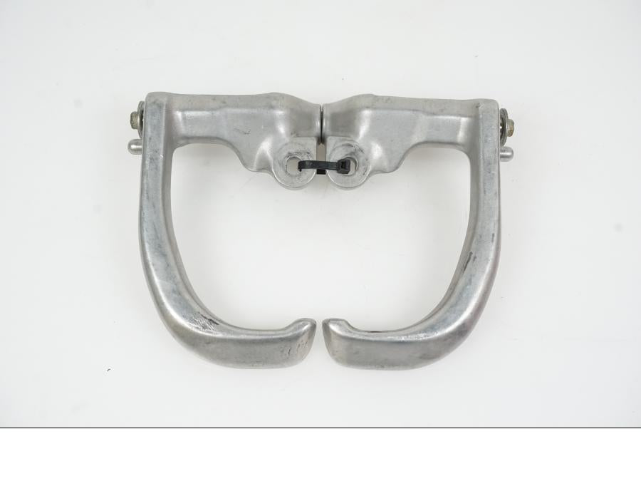 Framsidan på Passagerarhandtag från en Honda VFR 750 -1990 motorcykel.