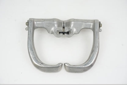 Framsidan på Passagerarhandtag från en Honda VFR 750 -1990 motorcykel.