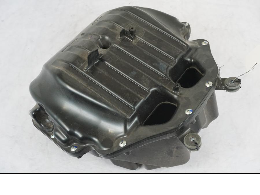 Framsidan på Luftburk från en Kawasaki Z 900 -2019 motorcykel.