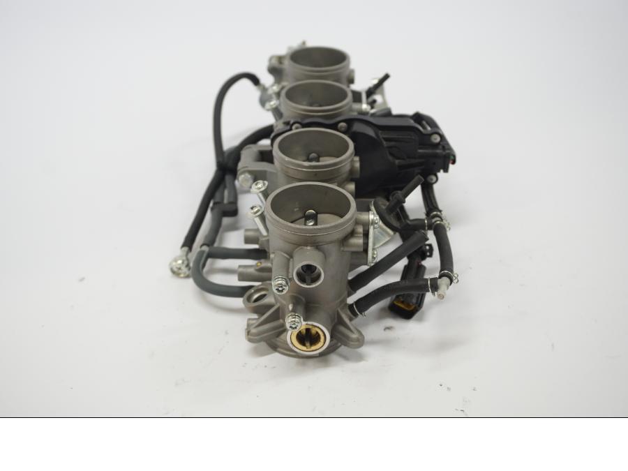 Baksidan på Spjällhus från en Kawasaki Z 900 -2019 motorcykel.