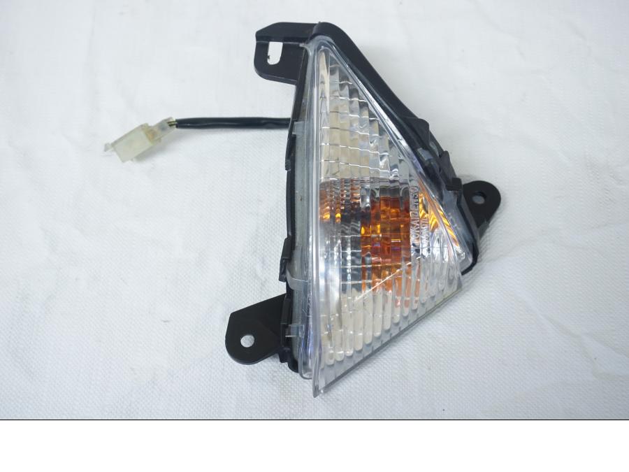 Framsidan på Blinkers från en Kawasaki ER-6N -2006 motorcykel.