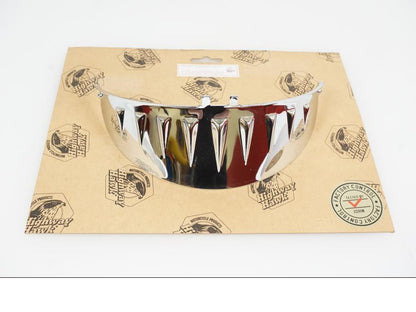 Baksidan på Strålkastarsarg från en Universal Universal -2020 motorcykel.