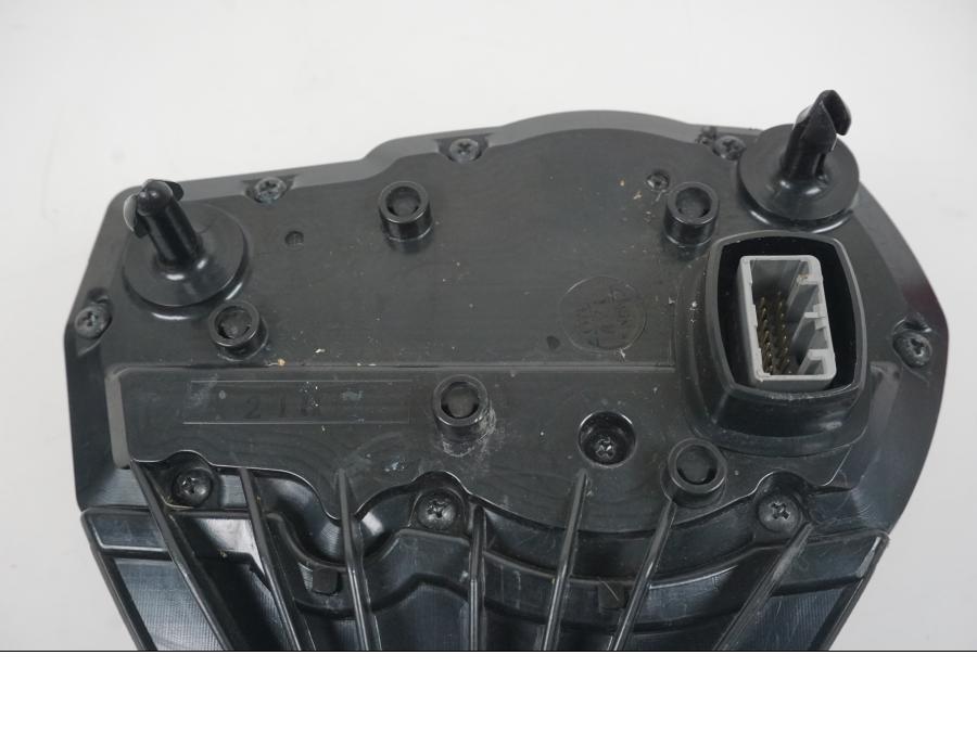 Extrabild3 på Instrumentpanel från en Suzuki GSX-R 1000 -2007 motorcykel.