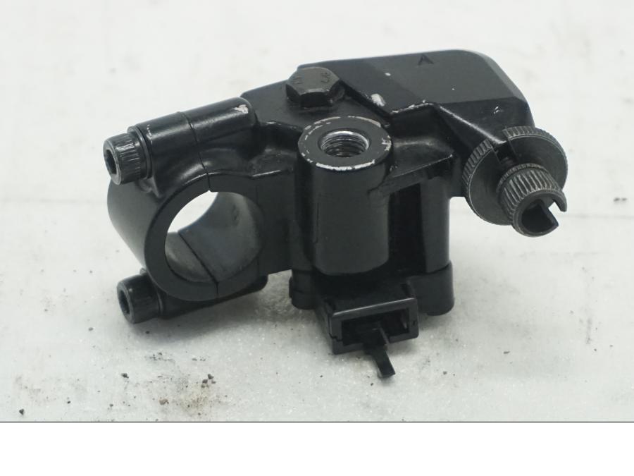 Framsidan på Kopplingsklo från en Kawasaki Versys 650 -2008 motorcykel.