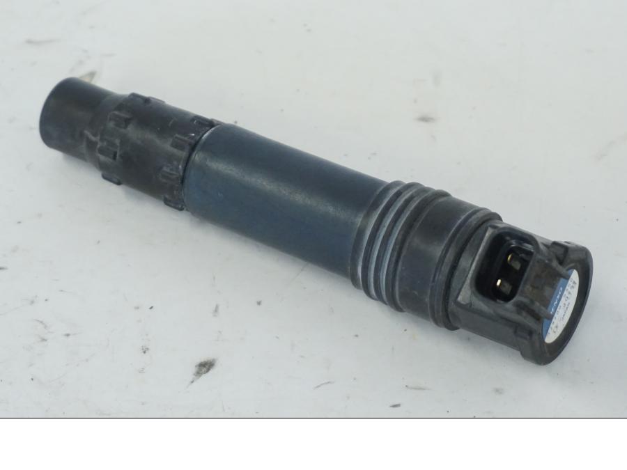 Framsidan på Tändspole från en Kawasaki ER-6N -2012 motorcykel.