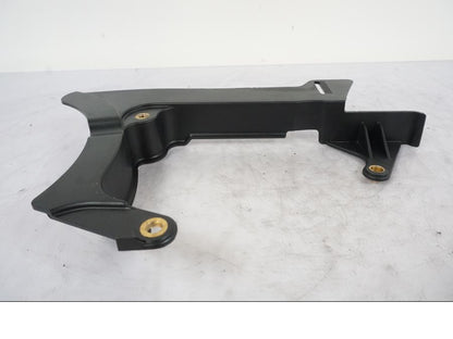 Vänster sida på Remskydd från en H-D Softail Sport Glide FLSB -2022 motorcykel.