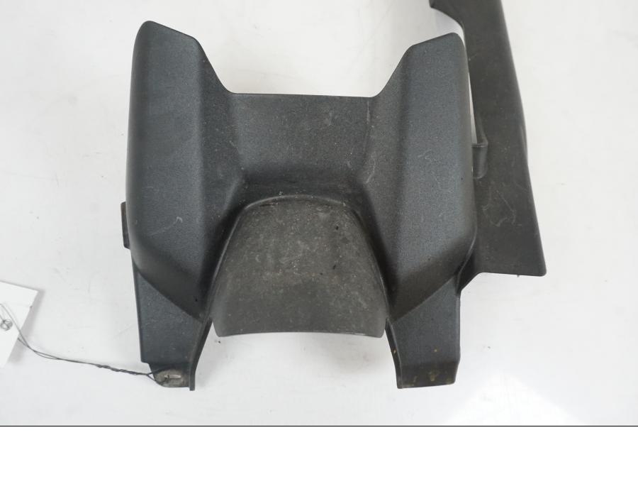 Baksidan på Kedjeskydd från en Yamaha MT-07 -2019 motorcykel.