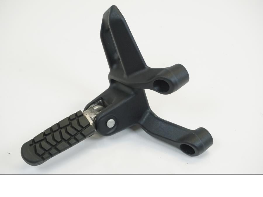 Framsidan på Fotpinne från en KTM 1190 Adventure -2013 motorcykel.