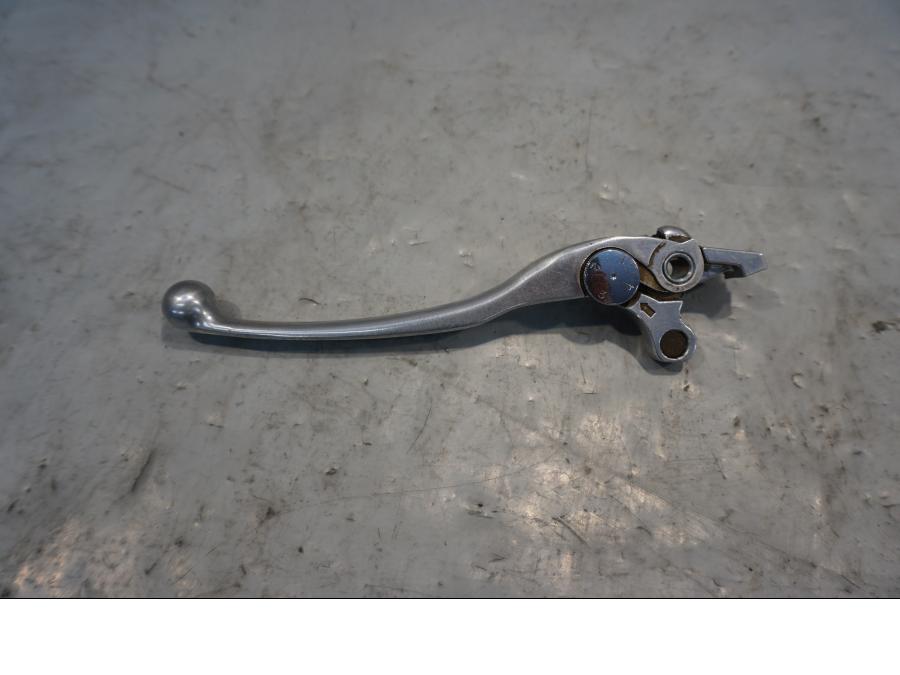 Framsidan på Kopplingsgrepp från en Yamaha XT 1200 Z -2011 motorcykel.