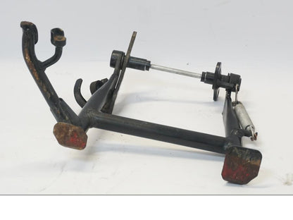 Vänster sida på Centralstöd från en BMW R 1150 RS -2004 motorcykel.