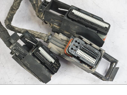 Baksidan på Kabelstam från en BMW R 1200 GS -2005 motorcykel.