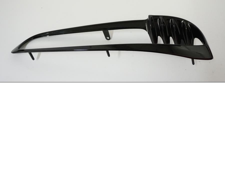 Höger sida på Vattenkyldekor från en H-D V-Rod 1130 -2015 motorcykel.